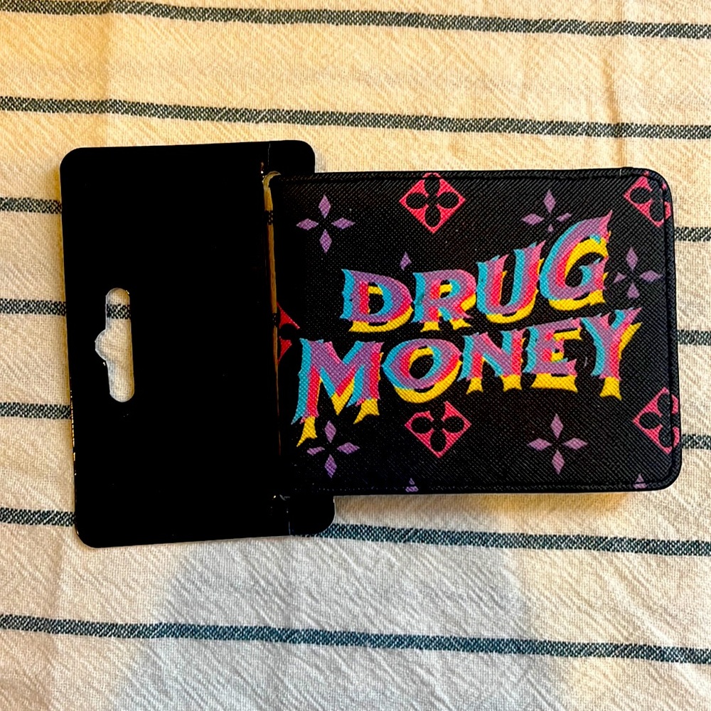 Zumiez Brand “Dr*g Money” Bi-Fold Wallet #gaggift #brandnew